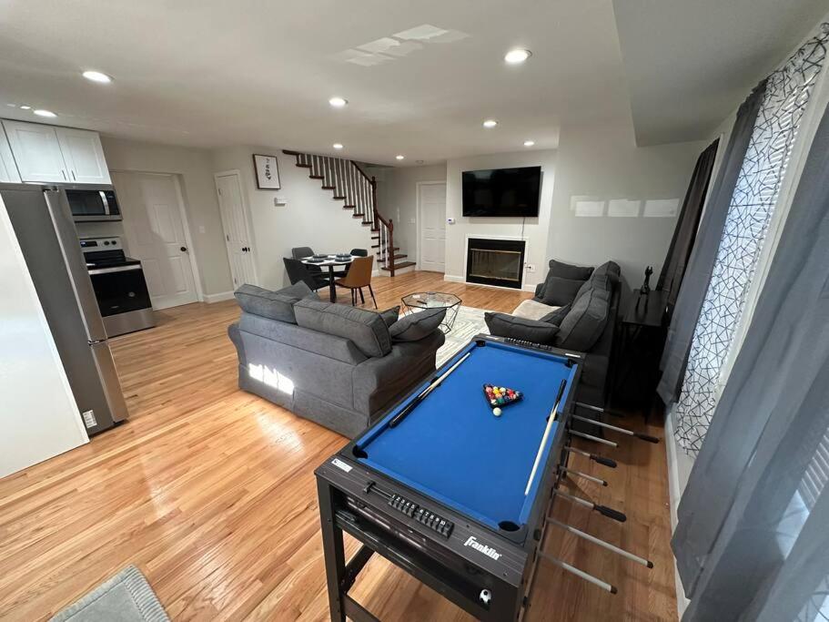 Four-Bedroom Luxury Apartment interior